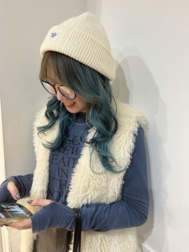 ネオリーブ チロル 横浜西口店(Neolive CiroL.) ターコイズカラー ブリーチ ハイトーン