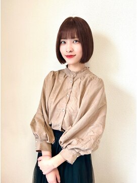 ヘアー キュート(hair CUtE) チョコレートブラウンなミニボブで清潔感抜群!