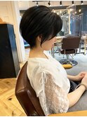 【THiRD】レイヤーカットオリーブベージュショート