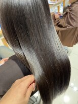 アース 武蔵境店(HAIR & MAKE EARTH)&nbsp;自然なツヤと扱いやすさを両立する縮毛矯正。