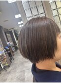 ショートボブ
