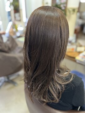 コア フィール ア デイ(COIFFURE A DAY) 【ロングレイヤー】M3Dお得クーポン