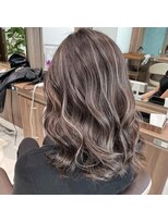 アッシュ 茗荷谷店(Ash)&nbsp;茗荷谷レイヤーカット韓国ダブルカラー顔周り前髪カットボブ