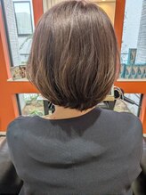 ウルーウール 金沢もりの里店(HEUREUX HEURE)&nbsp;やわらかブラウンでつくる上品ショートボブ