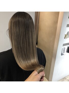 アコット(Acotto.) エアタッチ バレイヤージュ 下北沢 担当 Kota