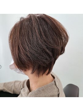 ヘアーメイク リル(HAIR MAKE Lir) クビレミディアムショート