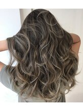 月500名の施術で圧倒的経験値！ハイライトカラー 新越谷