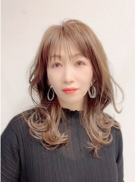 ヘアメイク リシュ(HAIR MAKE RICHE) グレイデザインカラー&ウルフレイヤー