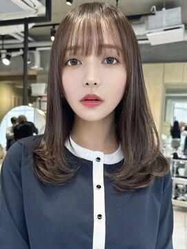 ティア(Tia.) 縮毛矯正/髪質改善トリートメント/ミディアムヘア/グレージュ