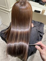 ロロ(ro-ro) 【恵比寿 ro-ro】ハイトーンブリーチ複数履歴も潤艶髪