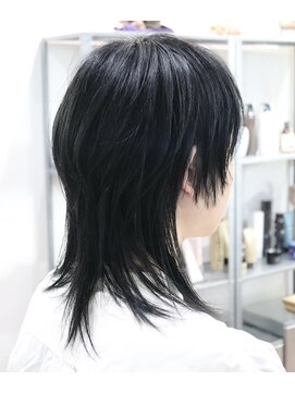 ウィスカーヘアー(whisker hair) ロングウルフ