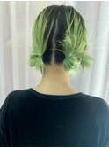 ライムグリーン
