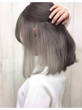 ヴィムヘアー 泡瀬店(VIM hair) トレンドスタイル♪抜け感×透明感インナーカラー◎