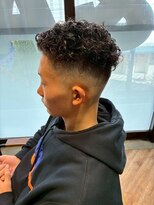 ヘアーショップ エヌアンドエー 越谷店(hair shop N&A) ワイルドなフェードカット×ハードパーマ カーリーパーマ