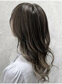 beige highlight×layer cut
