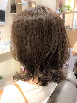 バルバル ヘアデザイン(balbal hairdesign) 外ハネふんわりミディ
