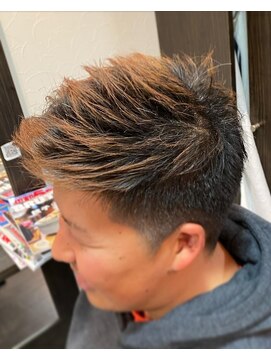 オムヘアーツー (HOMME HAIR 2) ２wayバング/サイドパートモヒカンからのイメチェン.homme2櫻井