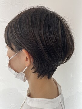 オウチ(outhi) ショートボブ