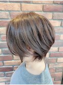 ショートボブ