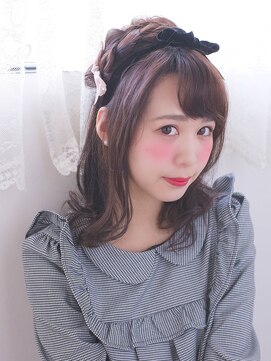 オジコロジ(ojiko.roji) 月曜日営業.ojiko外ハネハーフアップ