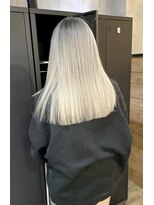 ハグ 横浜(HUG)&nbsp;シャドールーツ＊ホワイトグレー