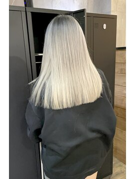 ハグ 横浜(HUG) シャドールーツ＊ホワイトグレー