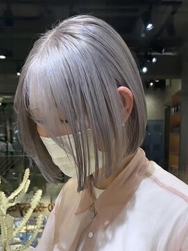 サンクプロジェクト(cinq PROJECT) ダブルカラーミルクティーベージュカラーケアブリーチミニボブ