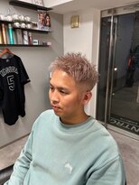 イントロバイフィーネ 渋谷(INTRO . by Fi-Ne) 【INTRO./渋谷】ハイトーンフェードスパイキーショート/ツイスパ