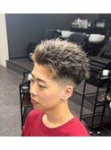 ツイストパーマ×オールバック×ハイライト