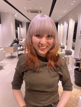 ステア ケース(stair case) ホワイトカラーエンドカラーオレンジブラックデザイン