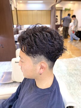 マキシム ナカイ(MAXIM NAKAI) メンズショート刈り上げスパイラルパーマ