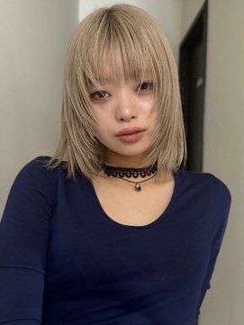 ナービス(NARVIS) ブリーチ/アッシュベージュ/顔まわりレイヤー