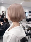 ハイライトカラーミルクティーベージュレイヤーカット