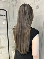 プラスシー(+C)&nbsp;地毛を残して作る地毛にハイライト！福岡ハイライト