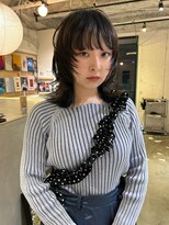 ルーム(Loom.)&nbsp;ラウンドバング　マッシュウルフ　レイヤー　地毛風カラー