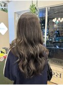 ロング巻髪オリーブカラー