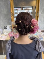 アリオン&nbsp;ゆるふわアップ成人式ヘア