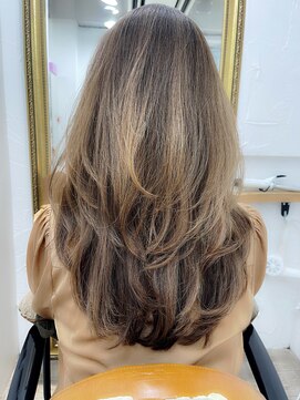 ミッシェル アフロート(michelle afloat) しっかりレイヤーでリフトアップ小顔*3DCurve