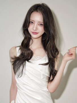 アマンドール(Aman D'or) 【大人韓国ヘア】ハイレイヤー×フォワード巻き