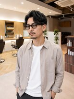 ブリリアント ヘアー ダイヤ(Brilliant Hair Dia)&nbsp;40代センターパートメンズパーマ