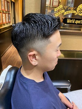 ヒロギンザ 新橋日比谷口店(HIRO GINZA) クラシックバーバーフェード　新橋　理容室　ヒロ銀座　日比谷