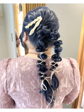 ムーン バイ ケンジ(moon by KENJE) 【hinari】#お呼ばれヘア #編み込みツインテール