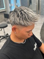 ベルクロー バイ アリープ(Bel.crow by ALEAP)&nbsp;ブリーチデザインカラーホワイトシルバー/ブリーチデザイン