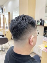 デザイニングヘアードゥ(designing hair Deux) メンズスキンフェードカット
