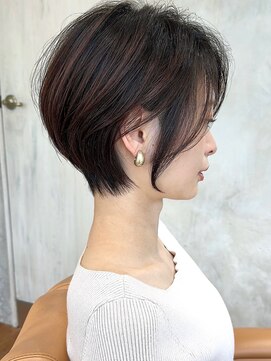 アフロート ルヴア(AFLOAT RUVUA) みね縮毛矯正似合わせショートボブ30代40代50代小顔新宿丸顔面長