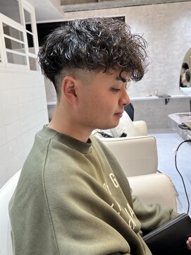 髪屋 紬 メンズ/メンズパーマ/メンズカット/スペインカール