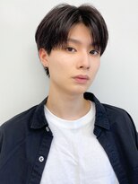 オグジュアリー 表参道(aux.) ◎大人爽やか刈り上げセンターパートニュアンスパーマで好印象