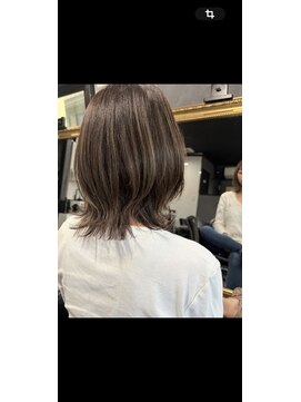 リリーズ(Lily's) ミディアムハイライトカラー