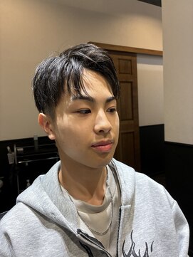 ドゥーエン 花園店(DoEN) ツーブロックアップバング