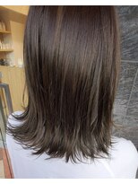 トリート 市川店(TREAT) 艶感オリーブベージュ*_市川